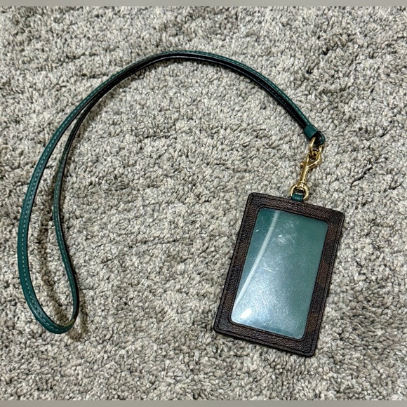 Coach ID Lanyard-Signature Canvas-Green Accent - Picture 4 of 7